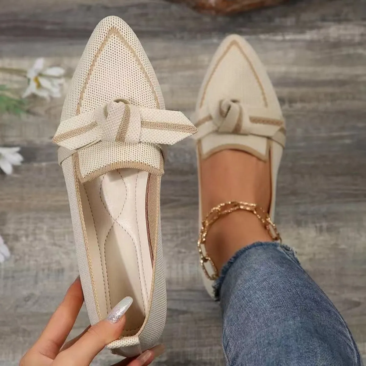 Bow Contrast Loafer