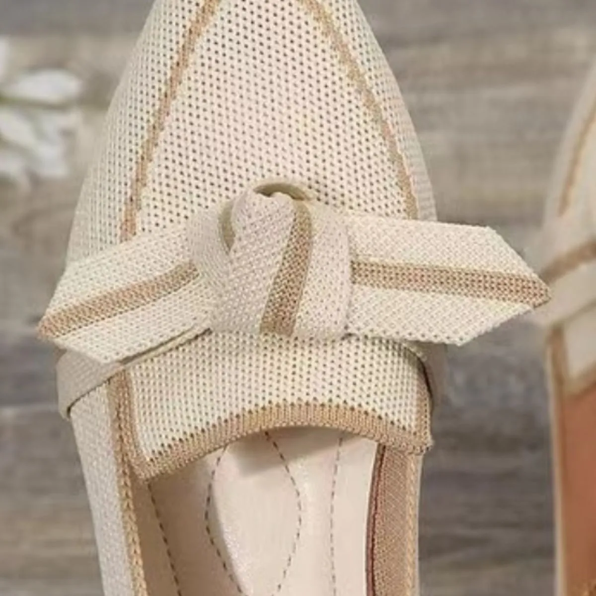 Bow Contrast Loafer