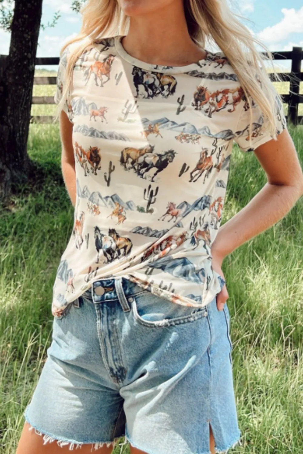 Mustang River Tee – Wild Horse Western Mesh Print Top