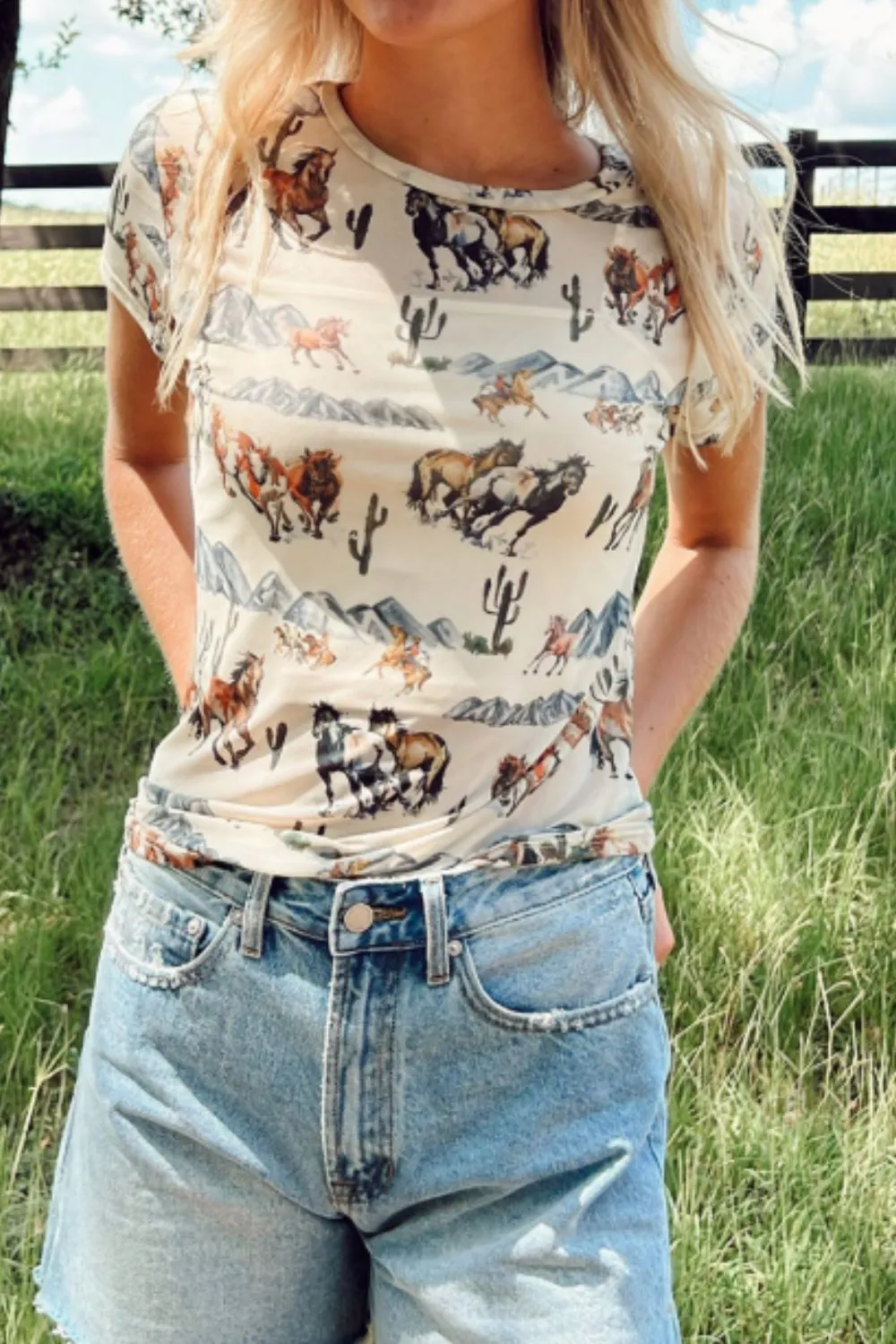 Mustang River Tee – Wild Horse Western Mesh Print Top