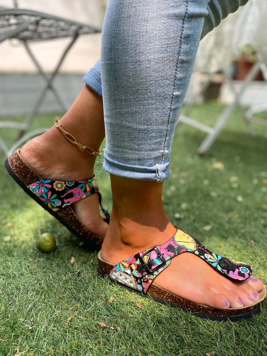 Signature T-Strap Sandals -Maibulun