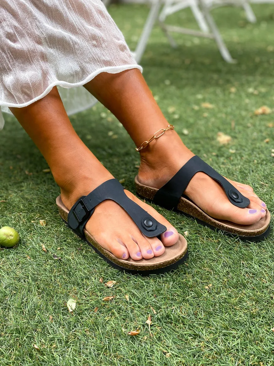 Signature T-Strap Sandals -Maibulun