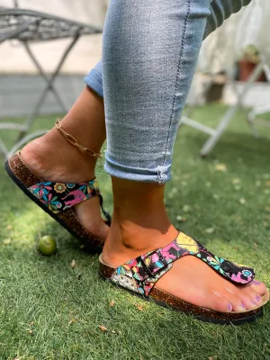 Signature T-Strap Sandals -Maibulun